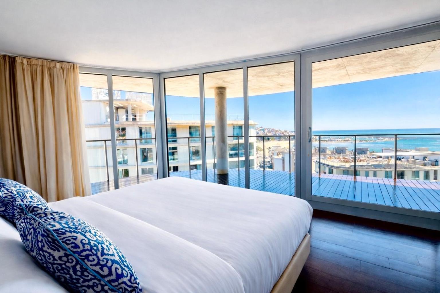 Master Suite Jacuzzi Terrace